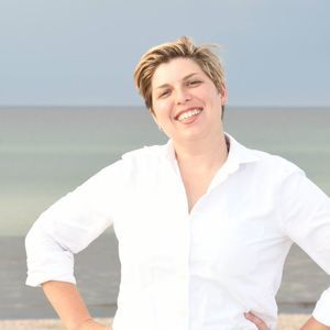 Meet your Posher, Christine